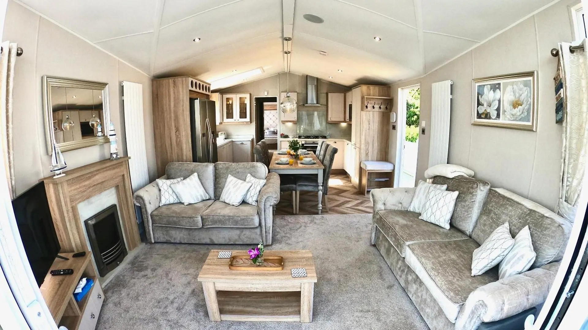 Lula Lodge Scarborough