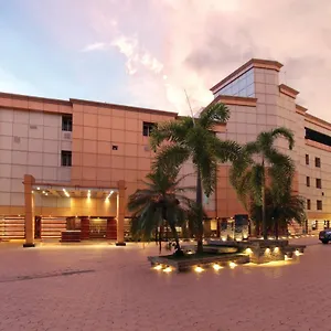 https://hotel-kings-empire.kerala-hotels.net